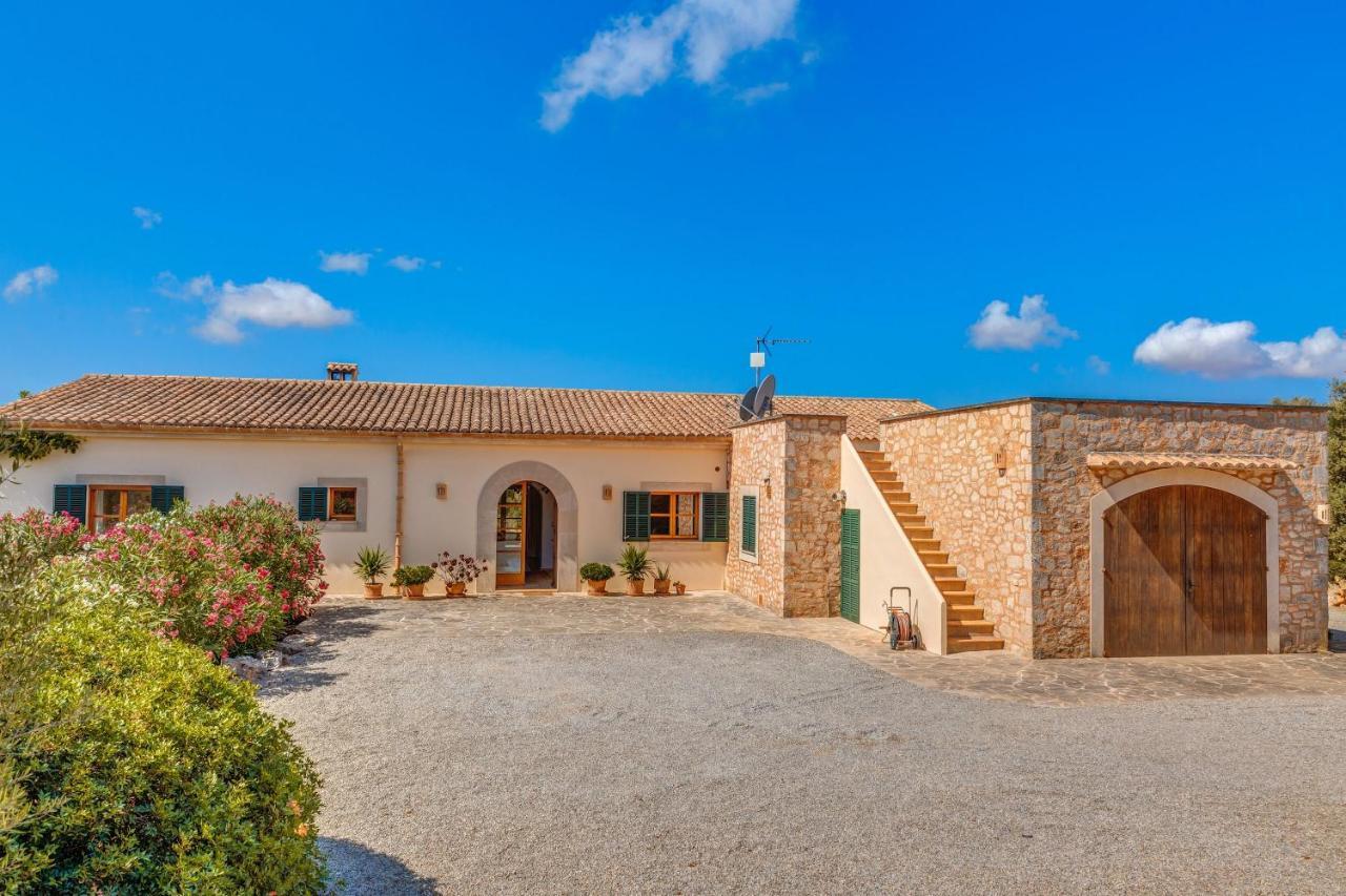 Finca Can Llum Villa