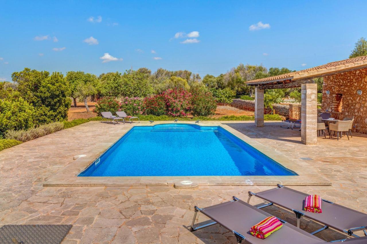 Finca Can Llum Villa