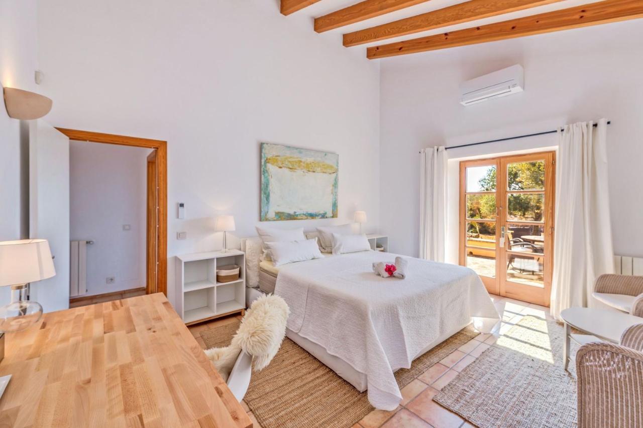 Finca Can Llum Villa